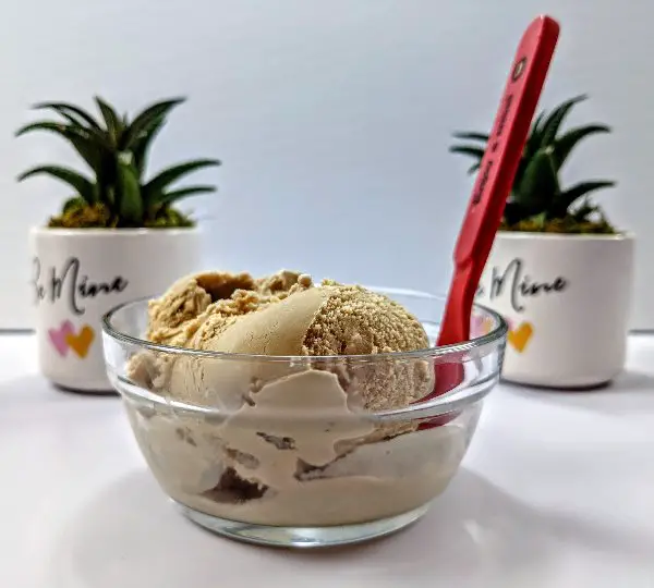 Haagen-Dazs Coffee ice cream in a glass bowl