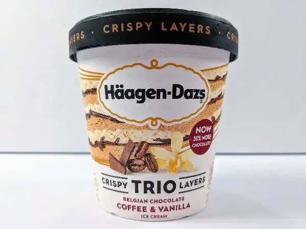 Haagen-Dazs Crispy trio layers container front