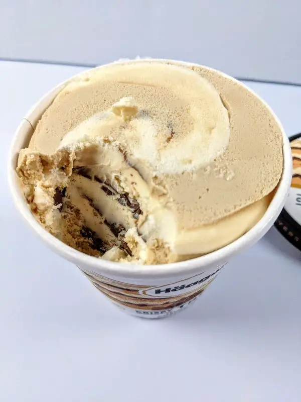 Haagen-Dazs Crispy trio layers inside layers