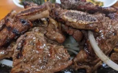 Samwon Garden close-up barbecue spare ribs- Banh Mi Fresh (400 x 250 px) (3)