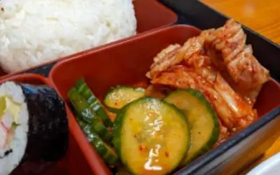 Samwon Garden cucumber and kim chi lunch box - Banh Mi Fresh (400 x 250 px) (3)