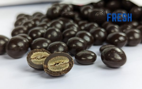 Brookside dark chocolate strawberry & passion fruit close up group - BanhMiFresh.com