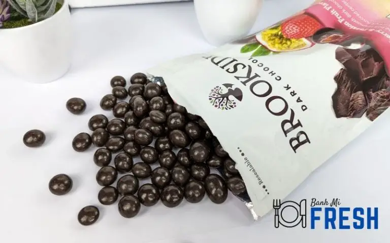 Brookside Dark Chocolate Strawberry & Passion Fruit Review: Bitter and Sweet!
