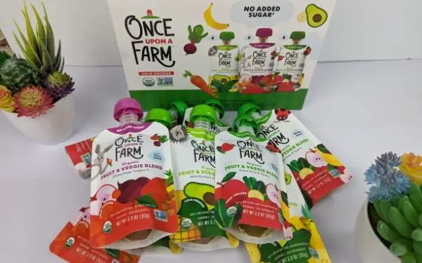 (fruit & veggie mix zoomed out) Once Upon A Farm Cold-Press Blend - BanhMiFresh.com