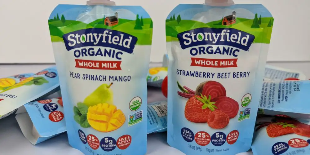 Stonyfield organic yogurt pear spinach mango and strawberry beet berry- BanhMiFresh.com