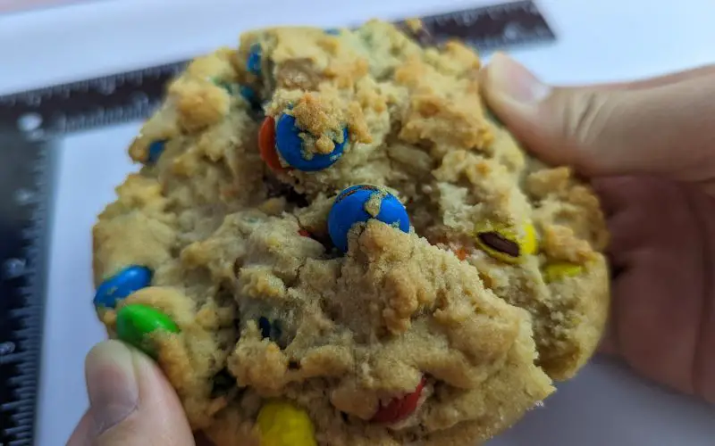 Crumbl cookies original with m&ms broken apart - banhmifresh.com