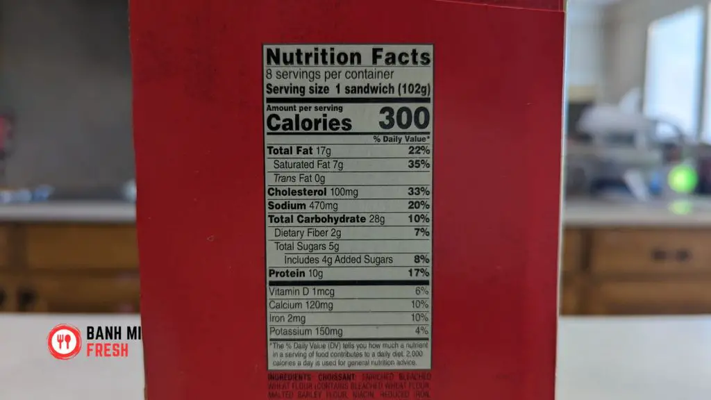 Jimmy Dean Croissant Bacon, Egg, and Cheese nutritional facts on box - banhmifresh.com